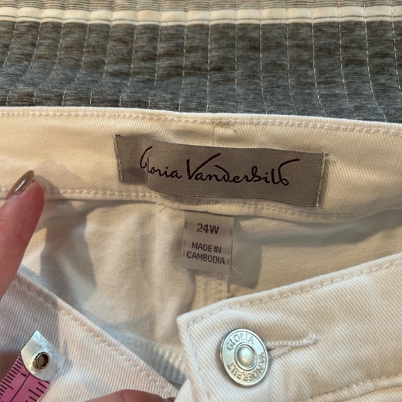 NWT Gloria Vanderbilt White Capris plus Size 24 - Picture 5 of 6